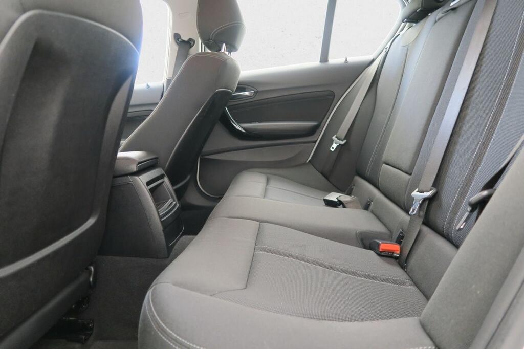 BMW Serie 1 116I 1.5 109 CV 5P 17