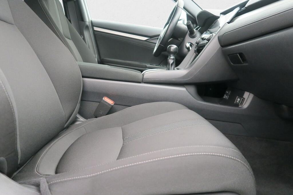 Honda Civic ELEGANCE NAV 1.0 I-VTEC TURBO 129 CV 5P 16