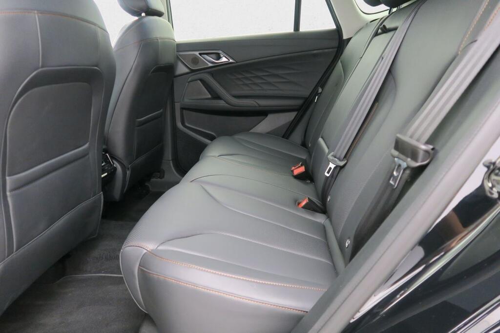 MG HS PHEV LUXURY MY24 18