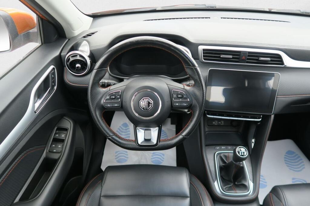 MG ZS LUXURY 1.5 106 CV 5P 13