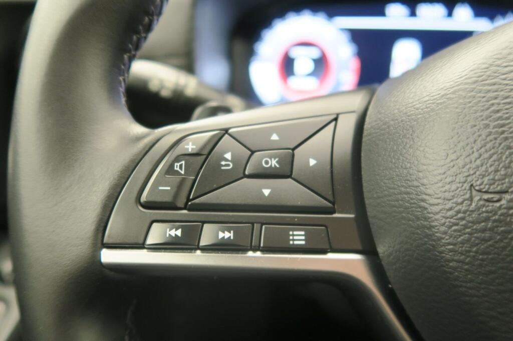 Nissan Juke N-CONNECTA 1.0 DIG-T 114 CV DCT 5P 11