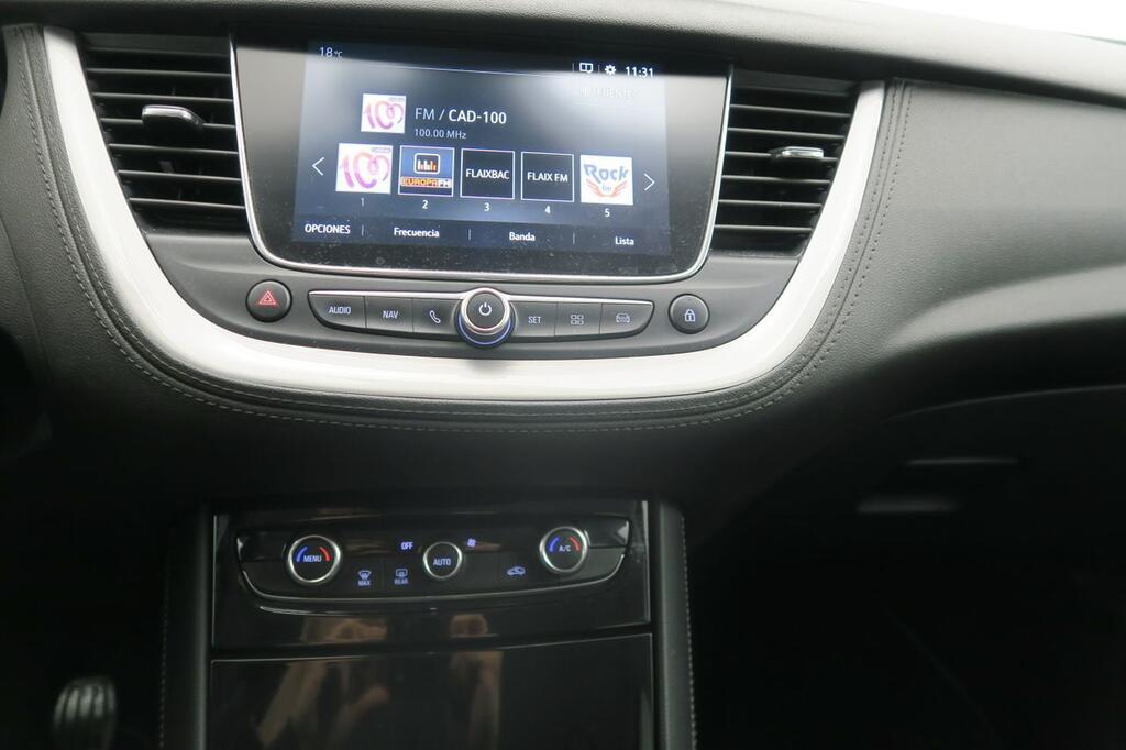 Opel Grandland SELECTIVE 1.2 130CV 5P 9