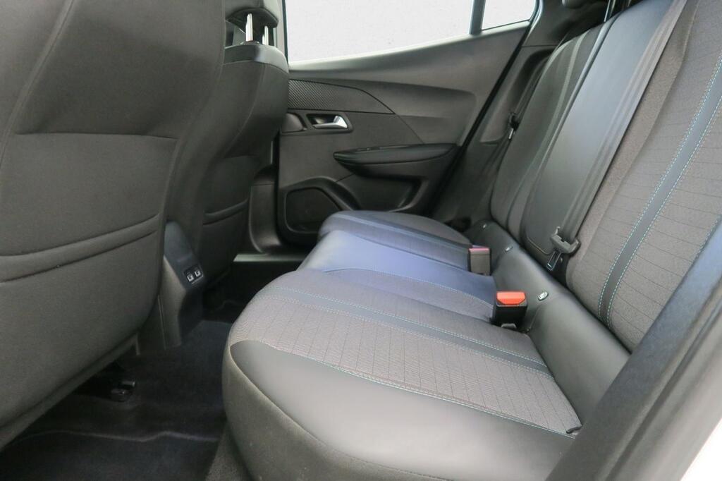 Peugeot 2008 ALLURE PACK 1.5 BLUEHDI 130 CV AUTO S&S 5P 17