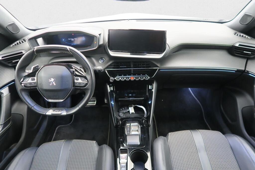 Peugeot 2008 GT 1.2 PURETECH 130CV AUTO 8