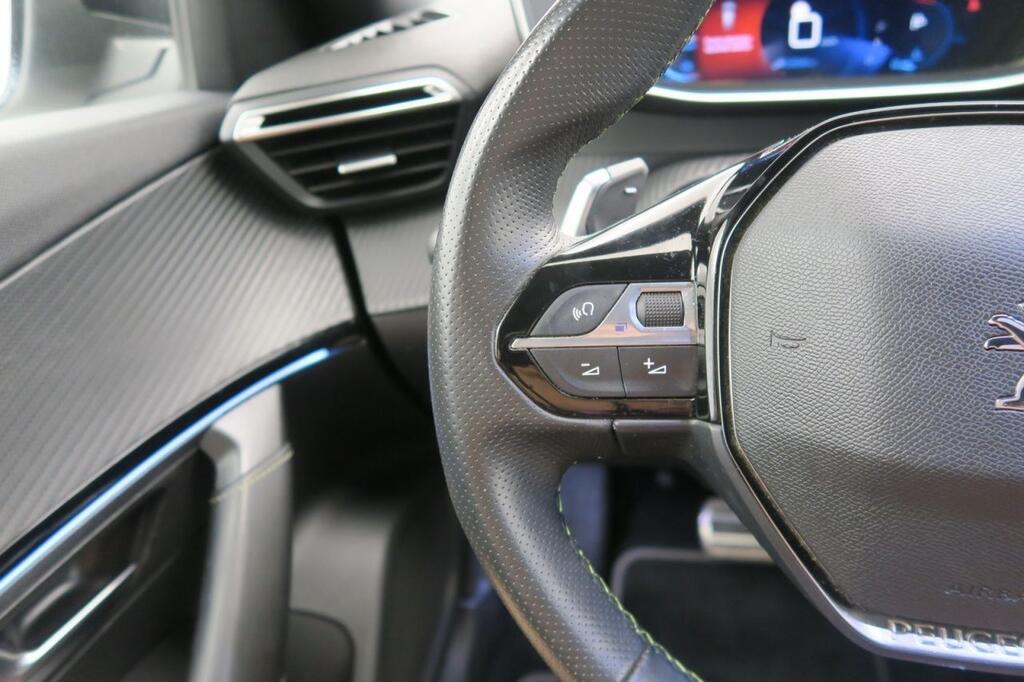 Peugeot 2008 GT 1.2 PURETECH 130CV AUTO 10