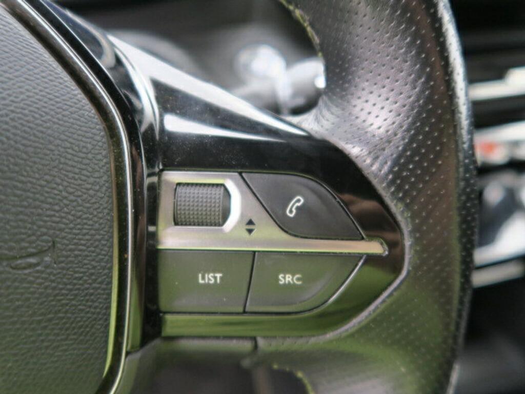 Peugeot 2008 GT LINE 1.2 PURETECH 130 CV 5P 10