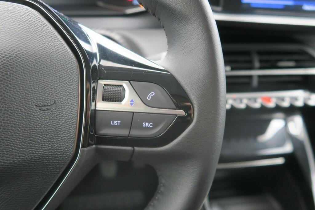 Peugeot 208 ALLURE 1.2 PURETECH 100 CV 5P 13