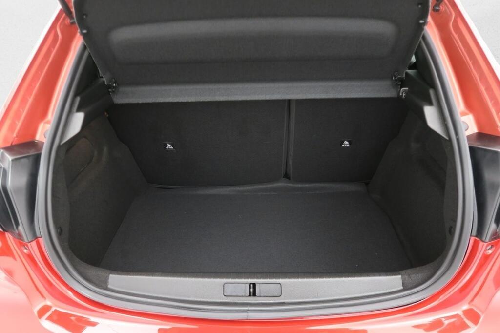 Peugeot 208 ALLURE 1.2 PURETECH 100 CV 5P 18