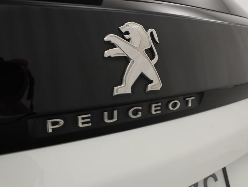 Peugeot 3008 ALLURE 1.2 PURETECH 130 CV S&S 6 VEL MAN 5P 17