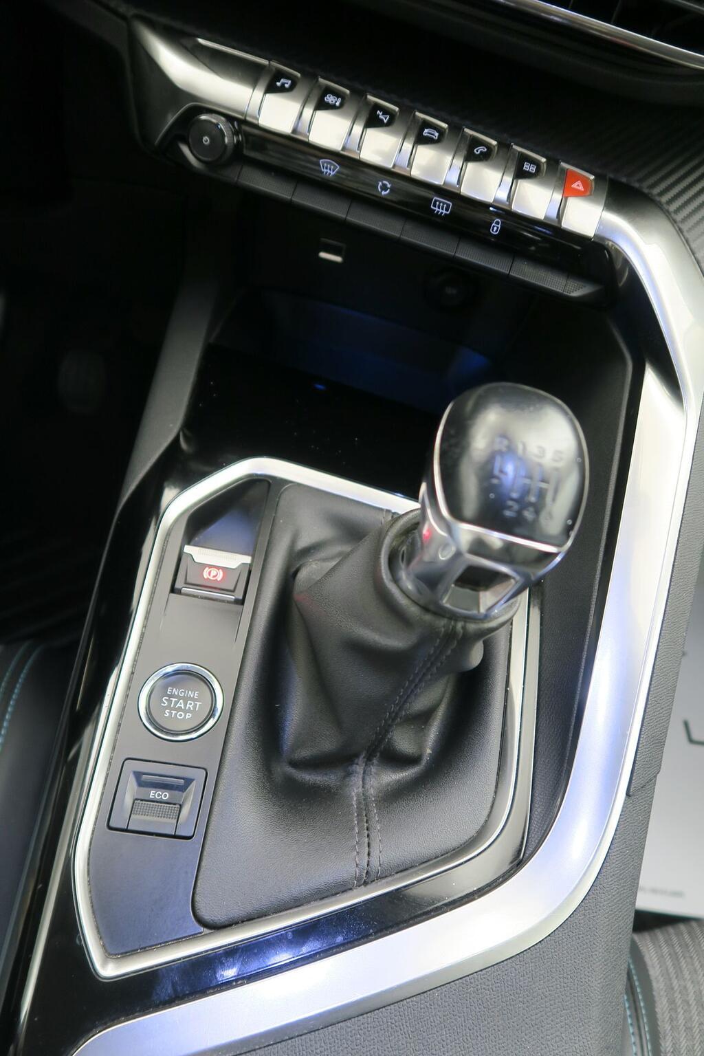 Peugeot 3008 ALLURE 1.2 PURETECH 130CV S&S 6 VEL MAN 5P 10