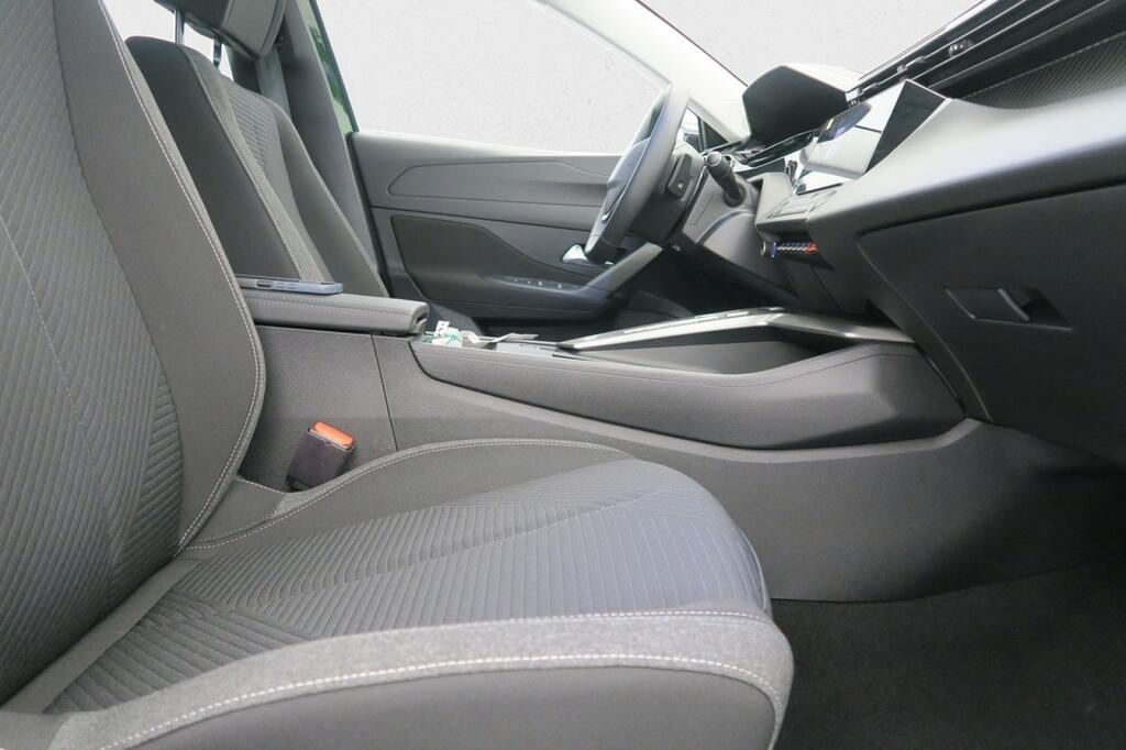 Peugeot 308 ACTIVE 1.6 PLUG-IN HYBRID 180 E-EAT8 5P 16