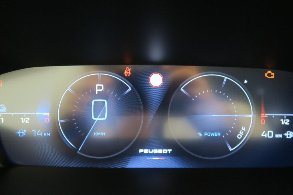 Peugeot 308 ACTIVE 1.6 PLUG-IN HYBRID 180CV E-EAT8 5P 8