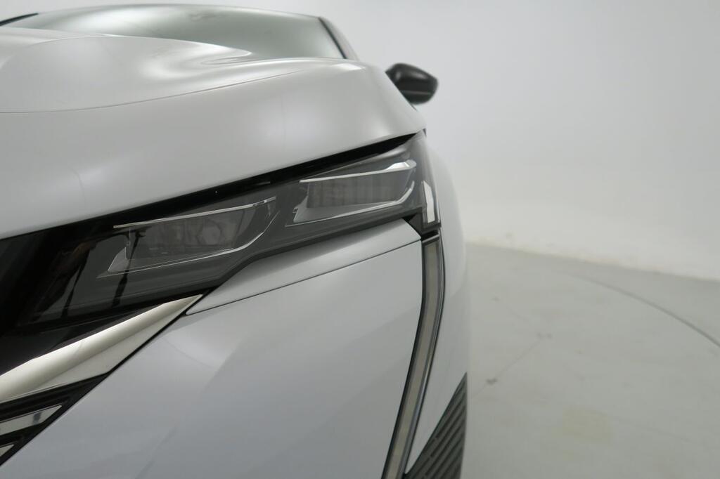 Peugeot 308 FIRST EDITION ELECTRICO 54KWH 115KW 156CV 5P 18