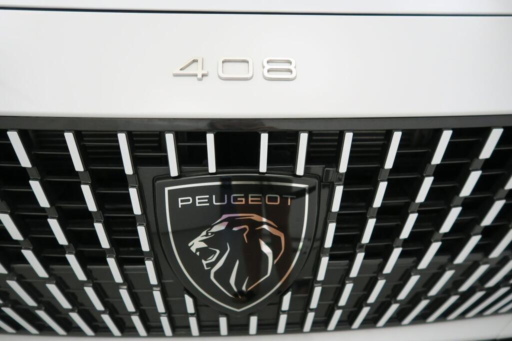 Peugeot 408 GT PLUG-IN HYBRID 180 E-EAT8 19