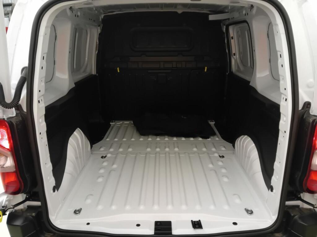 Peugeot Partner FG STANDARD 800 KG ELECTRICO BEV 100KW 136 CV 4P 10