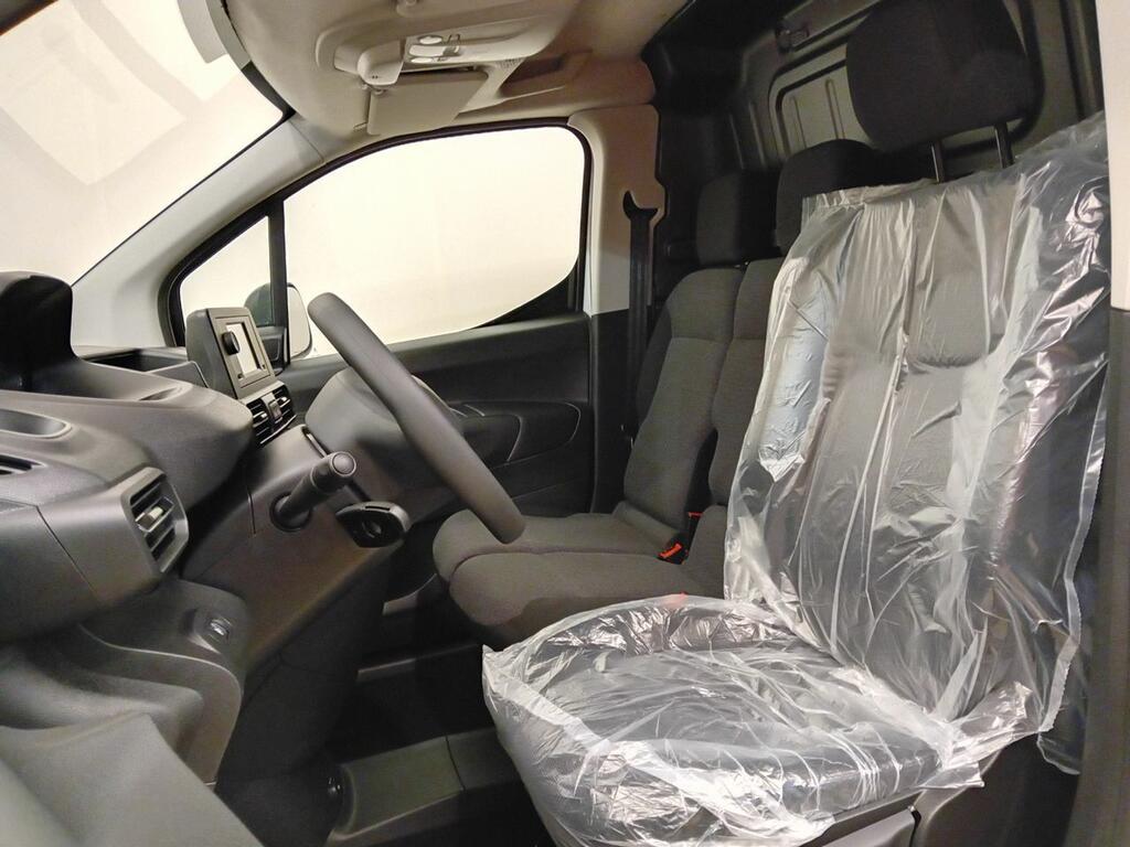 Peugeot Partner FG STANDARD 800 KG ELECTRICO BEV 100KW 136 CV 4P 8