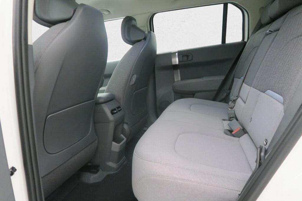 Kia EV3 Earth (Long Range) 22