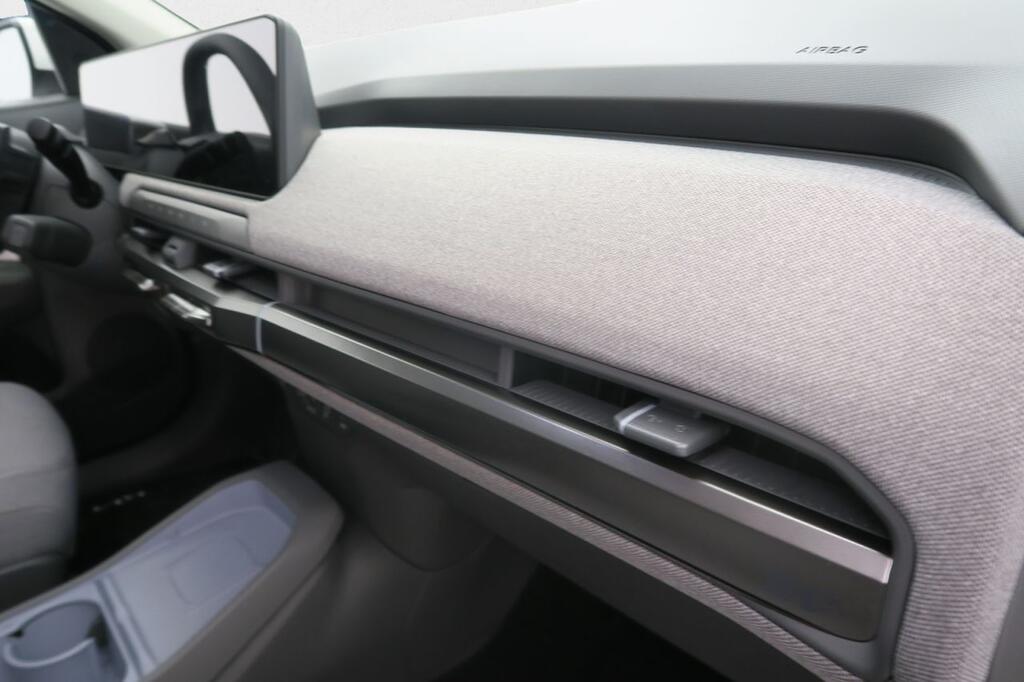 Kia EV3 Earth (Long Range) 18