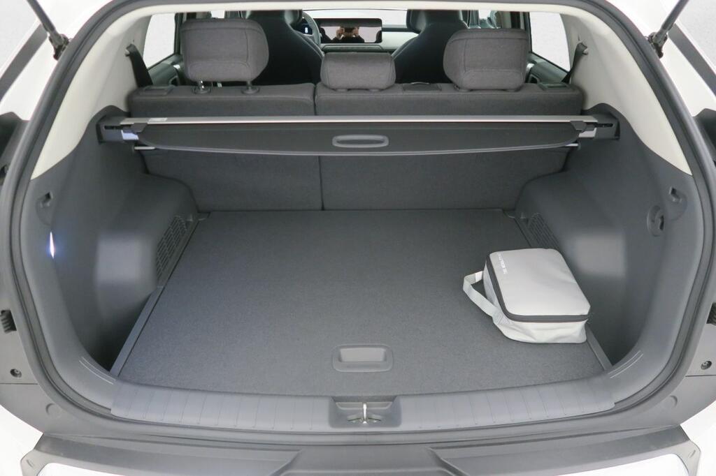 Kia EV3 Earth (Long Range) 26