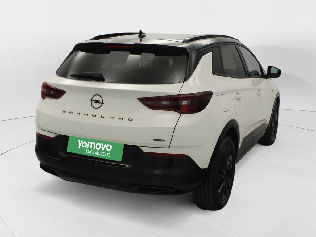 Opel Grandland GS 1.6T Plug-in Hybrid AT8 S/S 4X2 225 C 2