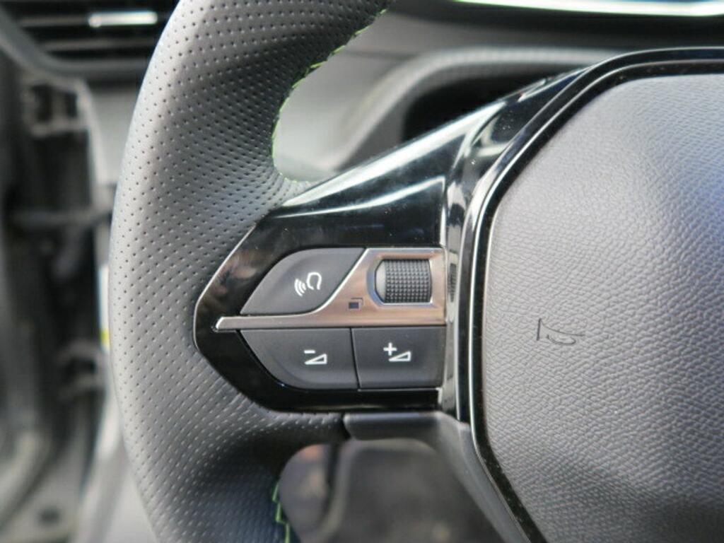 Peugeot 2008 GT ELECTRICO BEV 156CV (115KW) AUTO 5P 9