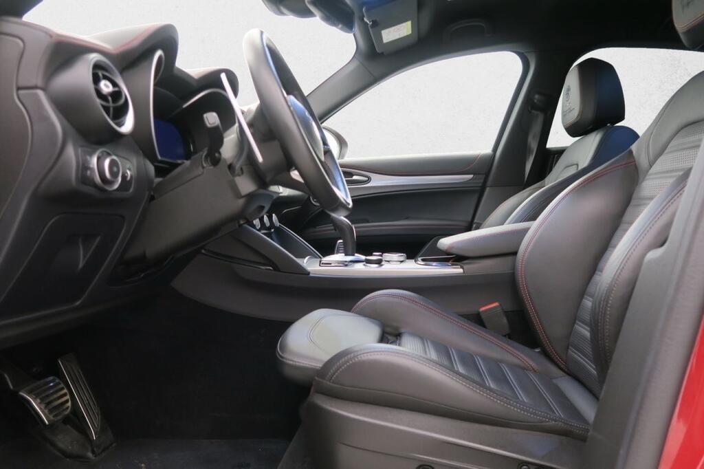 Alfa Romeo Stelvio TRIBUTO ITALIANO 2.2 TDI 210CV Q4 AT8 17