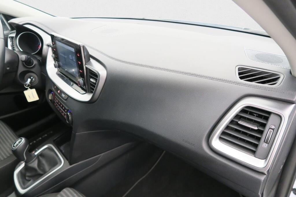 Kia Ceed 5P 1.0 T-GDI DRIVE 120 MY24 15