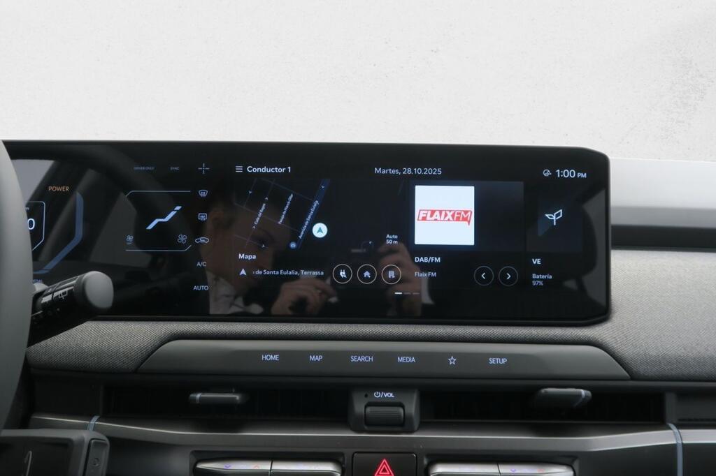 Kia EV3 BEV 81KWH 150KW EARTH AUTO 204 (LONG RANGE) 5P 9