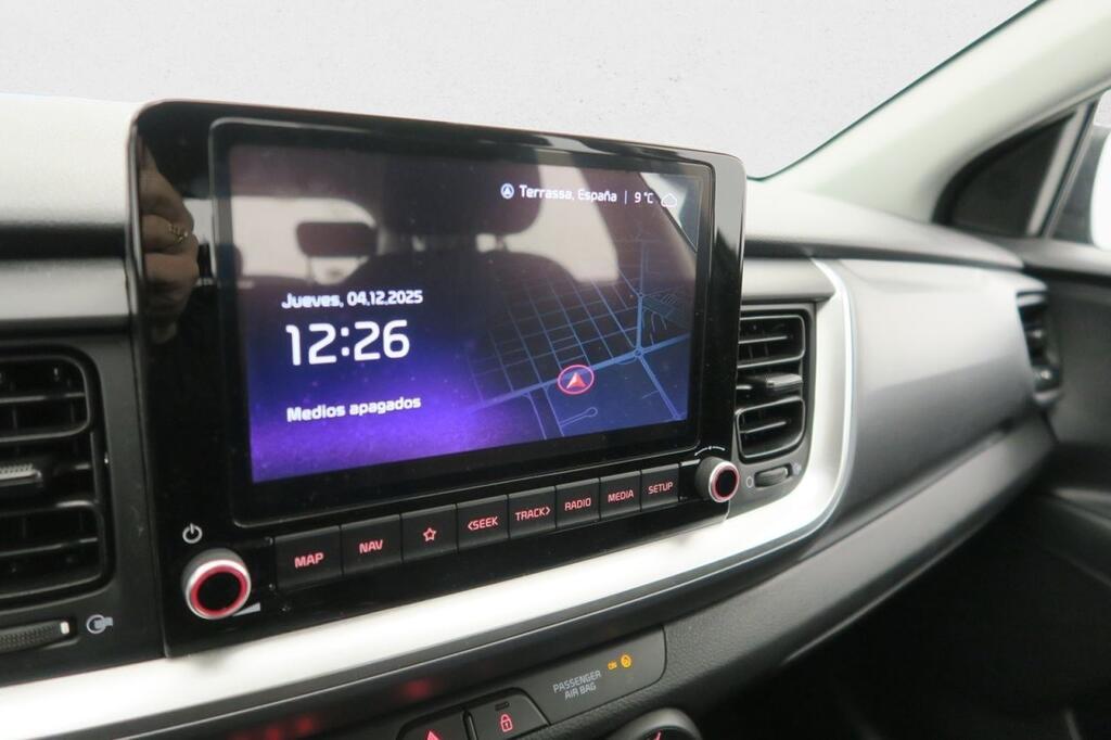 Kia Stonic 1.0 T-GDi MHEV 100CV Business 9
