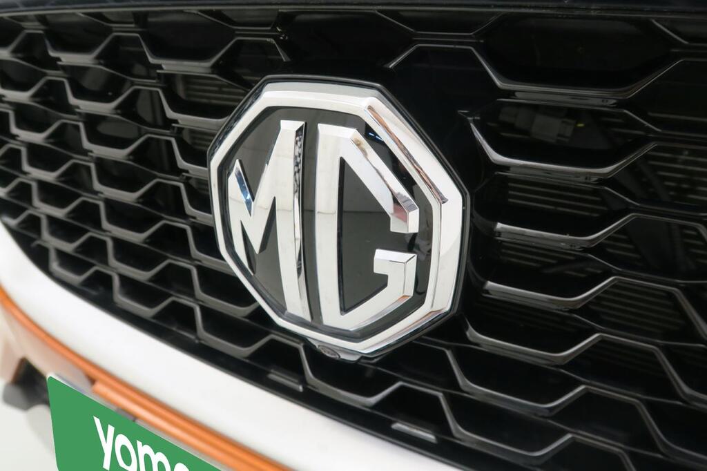 MG ZS SUV 1.5 LUXURY 106 5P 19