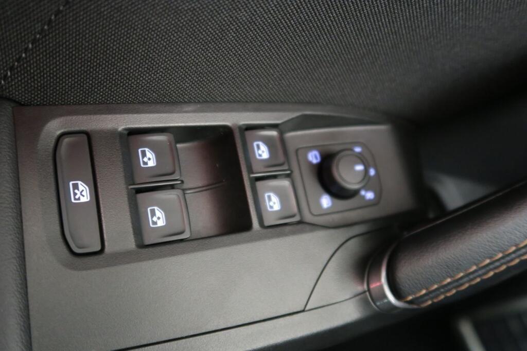 Cupra León ST 1.5 ETSI MHEV DSG 150 CV 5P 15