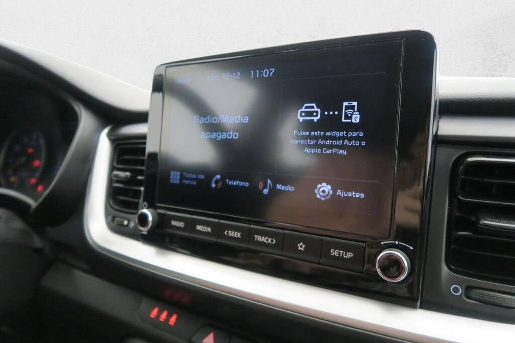 Kia Stonic CONCEPT 1.0 T-GDI MHEV IMT 100 CV 5P 11