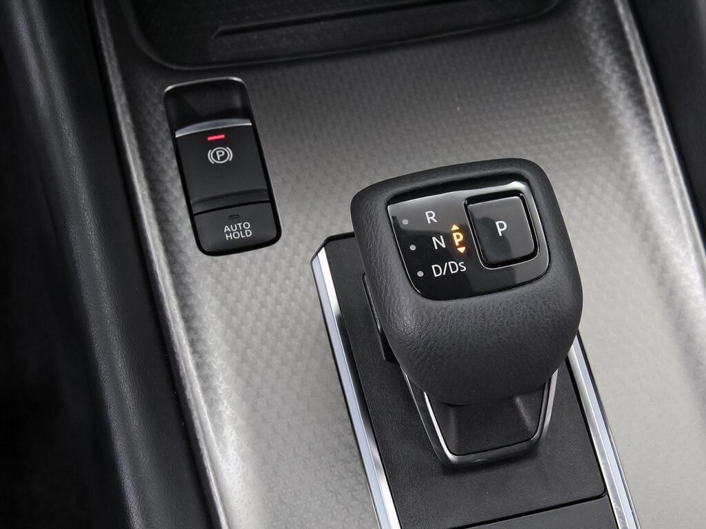 Nissan Qashqai DIG-T 116kW CVT N-Connecta 34