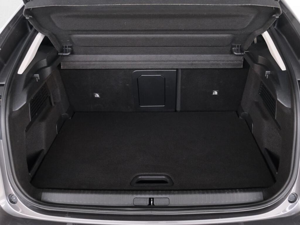 Citroën C4 PureTech 130 S&S 6v Shine 9