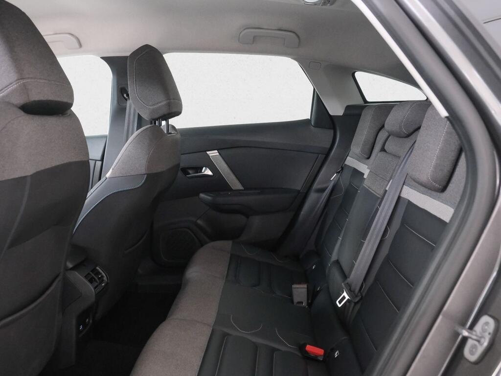 Citroën C4 PureTech 130 S&S 6v Shine 12