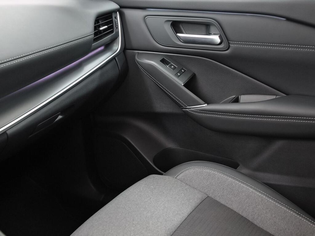 Nissan Qashqai DIG-T 103kW N-Connecta 30