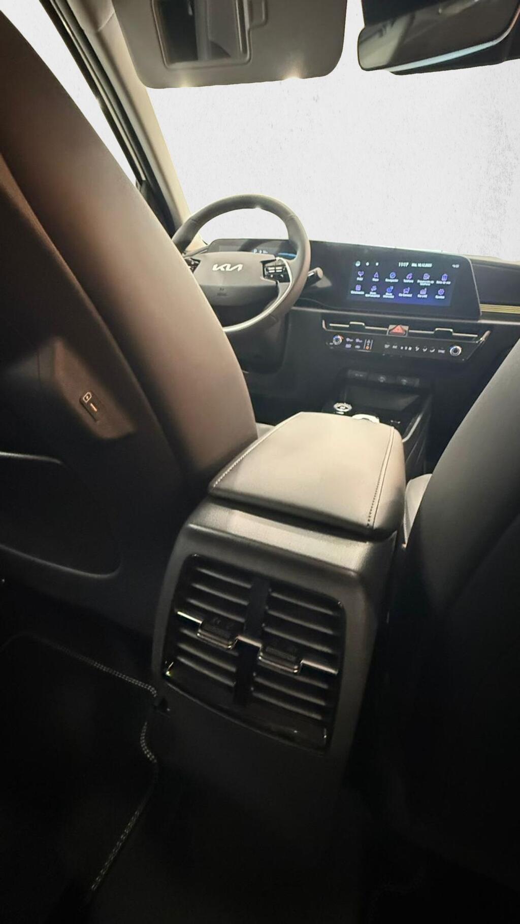 Kia Niro 1.6 GDi PHEV 126kW (171CV) Drive 11