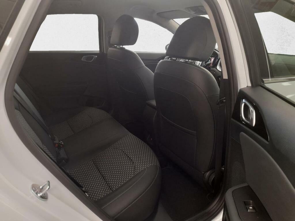 Kia Ceed 1.5 MHEV 103kW (140CV) Tech DCT 11