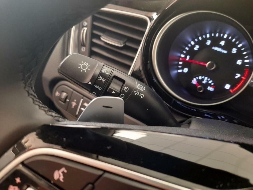 Kia Ceed 1.5 MHEV 103kW (140CV) Tech DCT 18