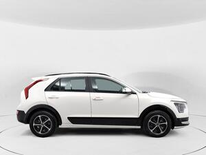 Kia Niro 1.6 GDi HEV 95kW (129CV) Drive