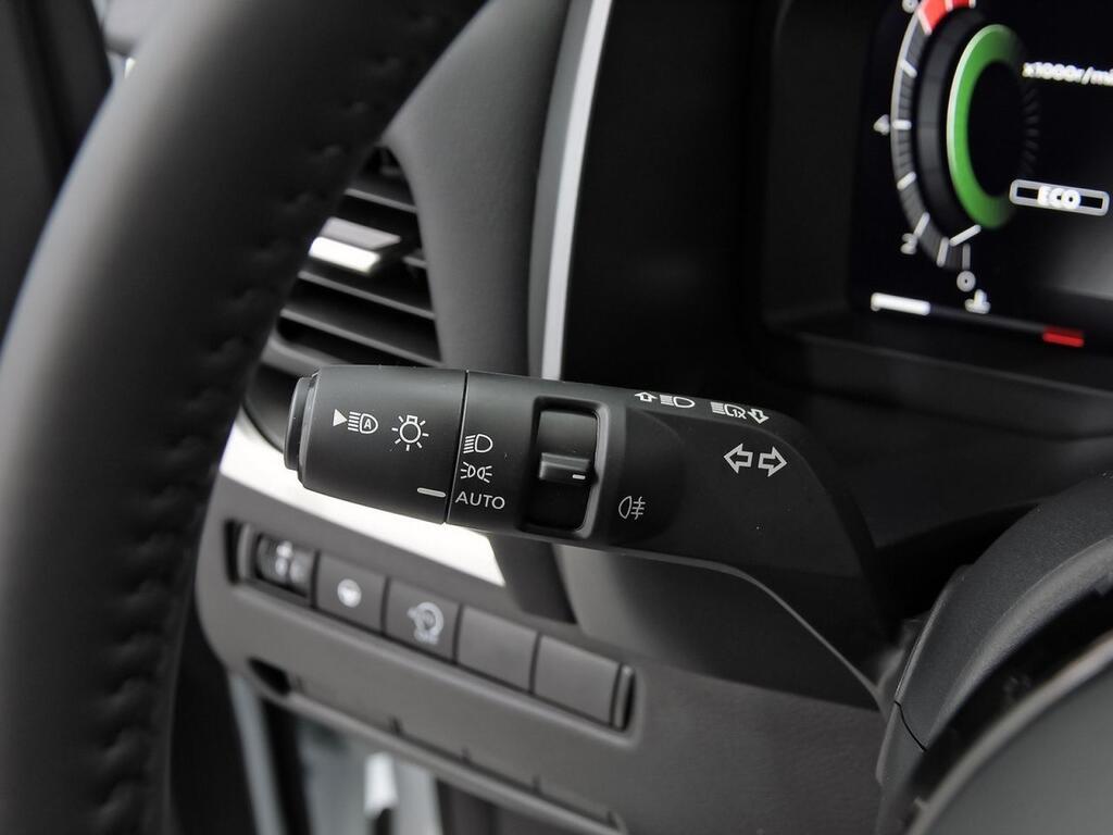 Nissan Qashqai DIG-T 103kW N-Connecta 15