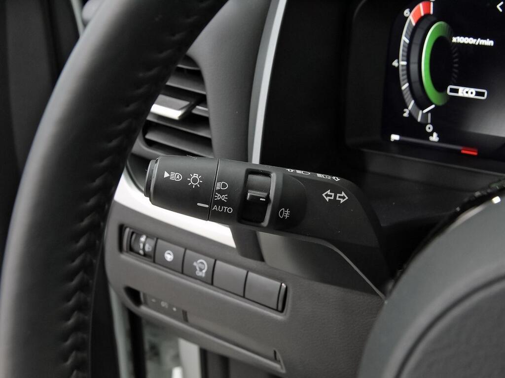 Nissan Qashqai DIG-T 103kW N-Connecta 12