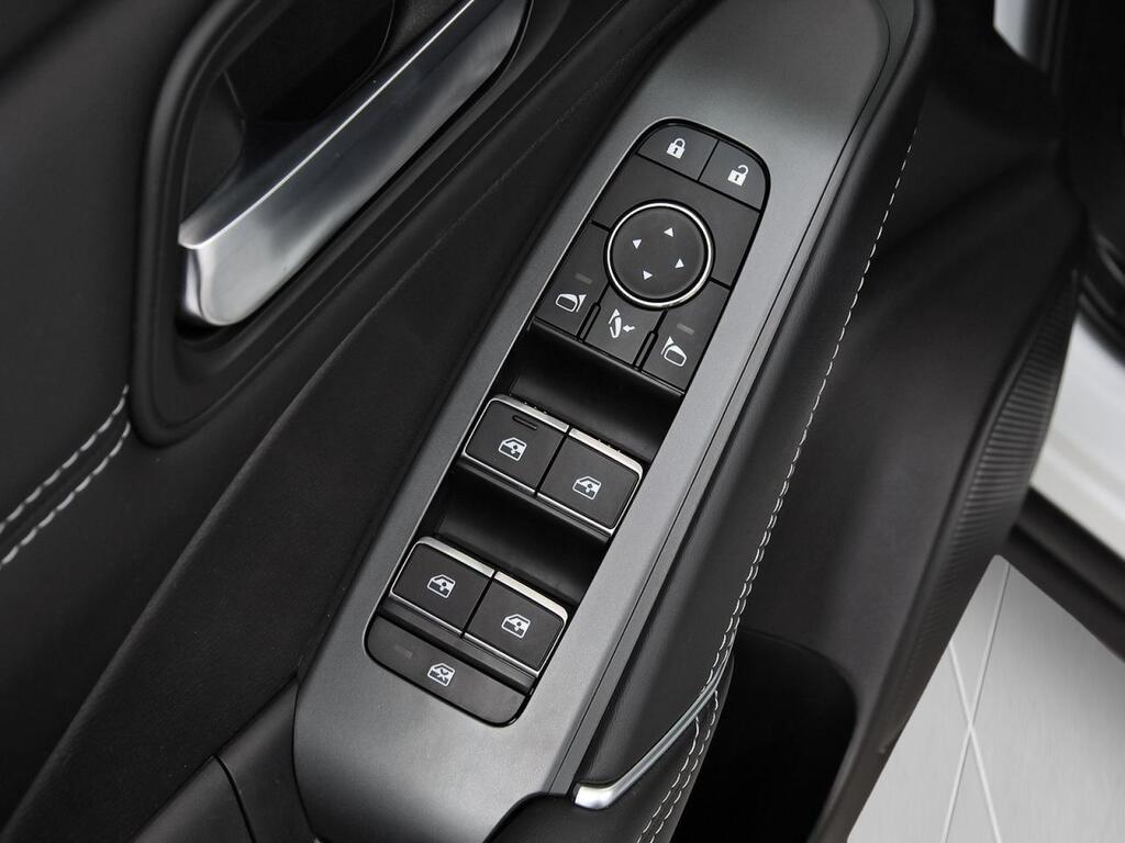 Nissan Qashqai DIG-T 116kW CVT N-Connecta 11