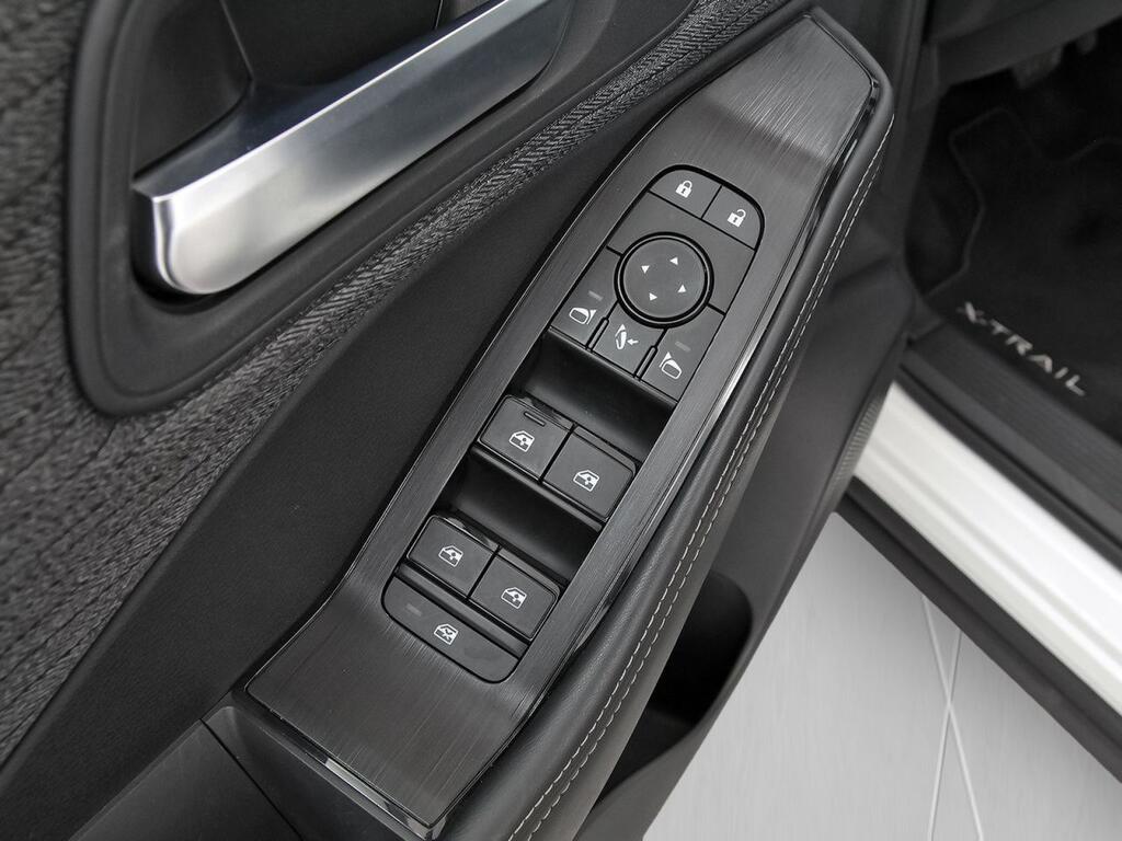 Nissan X-Trail 5pl 1.5 e-POWER 152kW 4x2 A/T N-Connecta 12