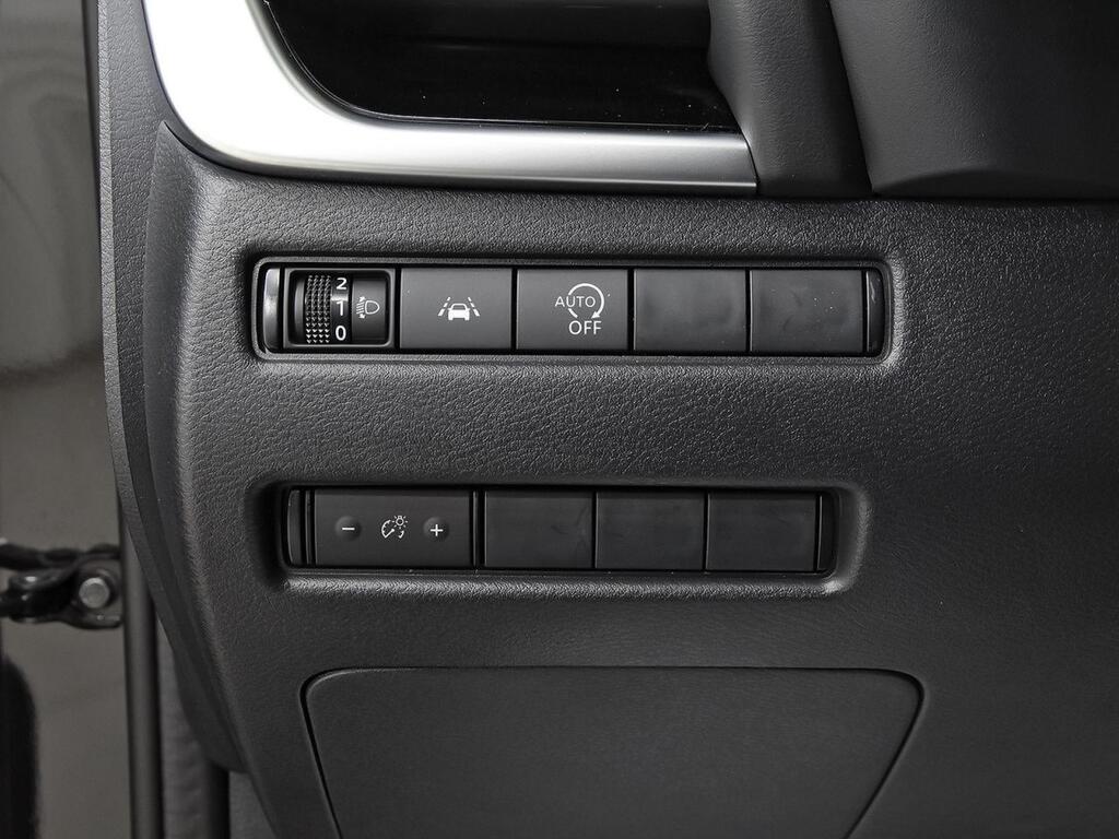 Nissan Qashqai DIG-T 116kW Xtronic N-Connecta 12