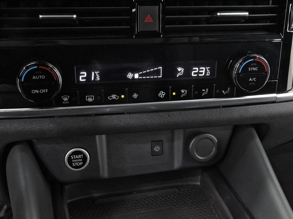 Nissan Qashqai DIG-T 116kW Xtronic N-Connecta 30