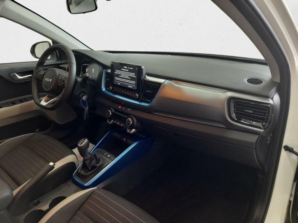 Kia Stonic 1.0 T-GDi 74kW MHEV MT Style Edition 11