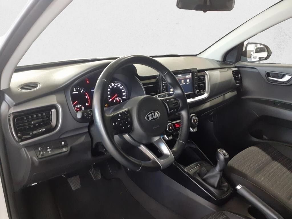 Kia Stonic 1.0 T-GDi 88kW (120CV) Drive 21