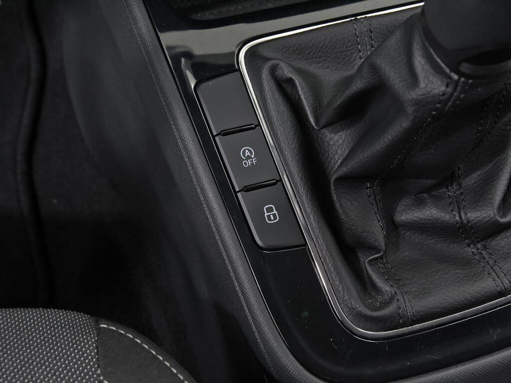 Skoda Fabia 1.0 TSI 70KW (95CV) Selection 26