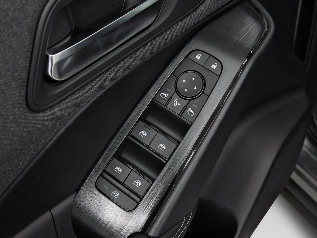 Nissan Qashqai DIG-T 103kW (140CV) mHEV 4x2 Acenta 12